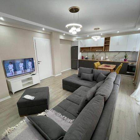 Melody Apartment In Korce Exterior foto
