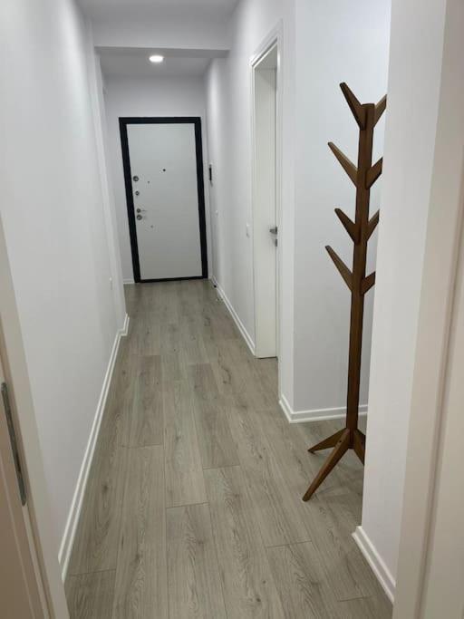 Melody Apartment In Korce Exterior foto