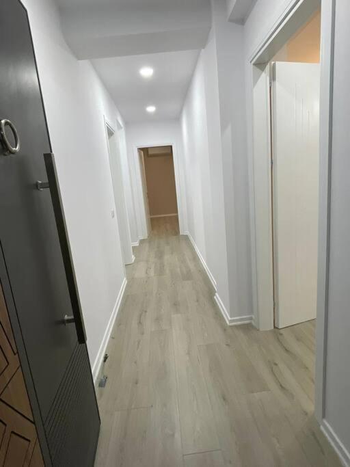 Melody Apartment In Korce Exterior foto